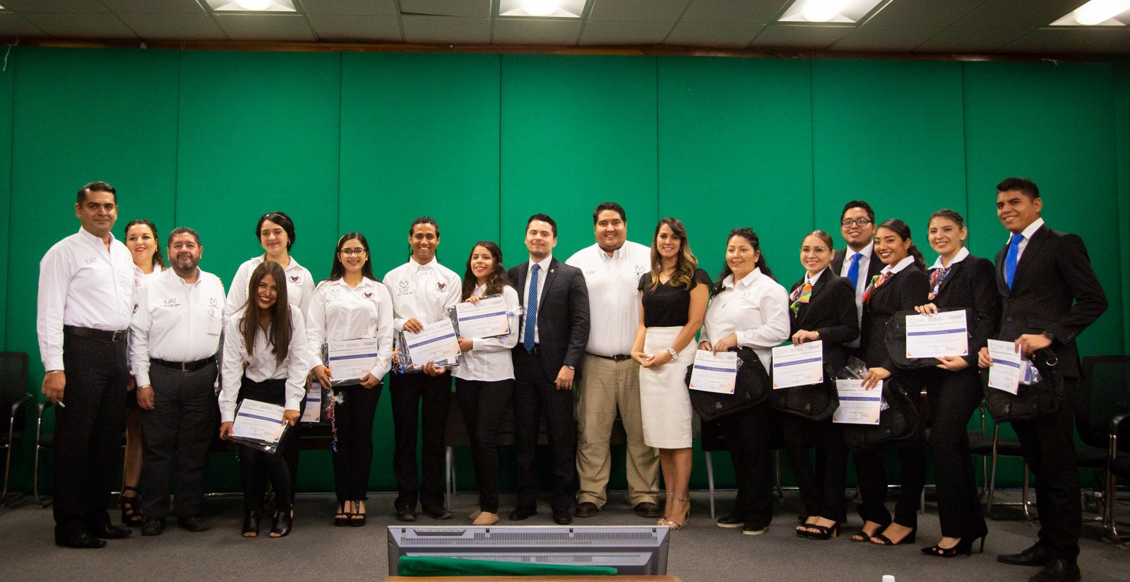 Foto 1 concurso de debates