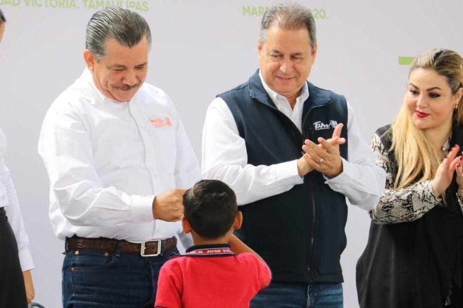 VOLVEREMOS-SNTE