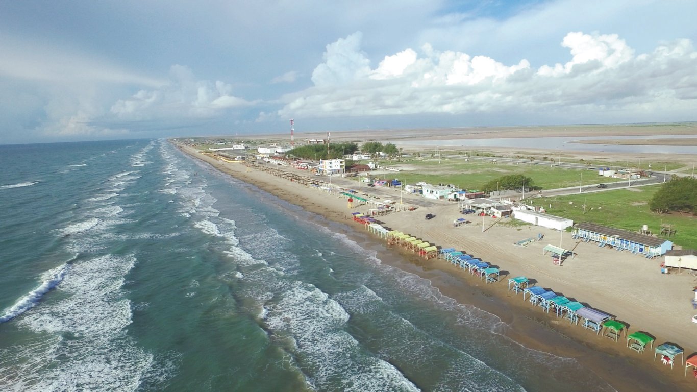 STU-085-2020.-Bagdad, segunda playa en Tamaulipas que se reactiva (2)