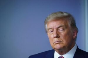 DONALD TRUMP