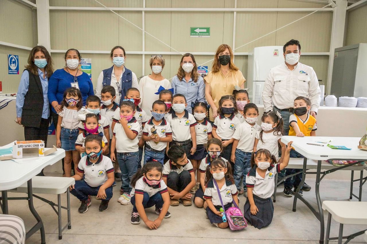 DIF-025-2021.-A pesar de la contingencia Gobierno del Estado y DIF Tamaulipas han repartido más de 1 millón de apoyos alimentarios a estudiantes con el programa Desayuna Bien (1)