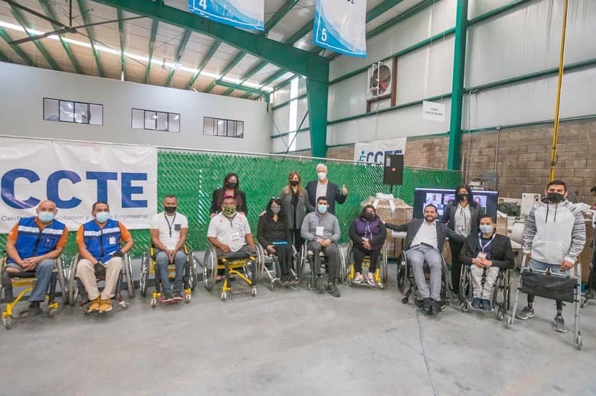 DIF-054-2021.-Recibe Mariana Gómez Distintivo Nacional por la promoción de programas y estrategias que favorecen la inclusión laboral de las personas con discapacidad. (5)