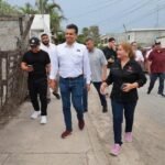 Vecinos plantean necesidades y reciben atención directa durante recorrido municipal por Linda Vista