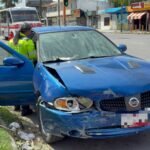 Choque entre dos Nissan deja cinco lesionados, incluida una menor, en la colonia San Francisco; no hubo traslados hospitalarios