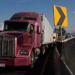 Transportistas movilizarán unidades en tres carreteras de Tamaulipas; alertan por posibles retrasos este lunes