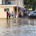 COMAPA Altamira realiza desazolve en Jardines de Arboledas y Primavera para atender derrames de aguas residuales y mejorar drenaje